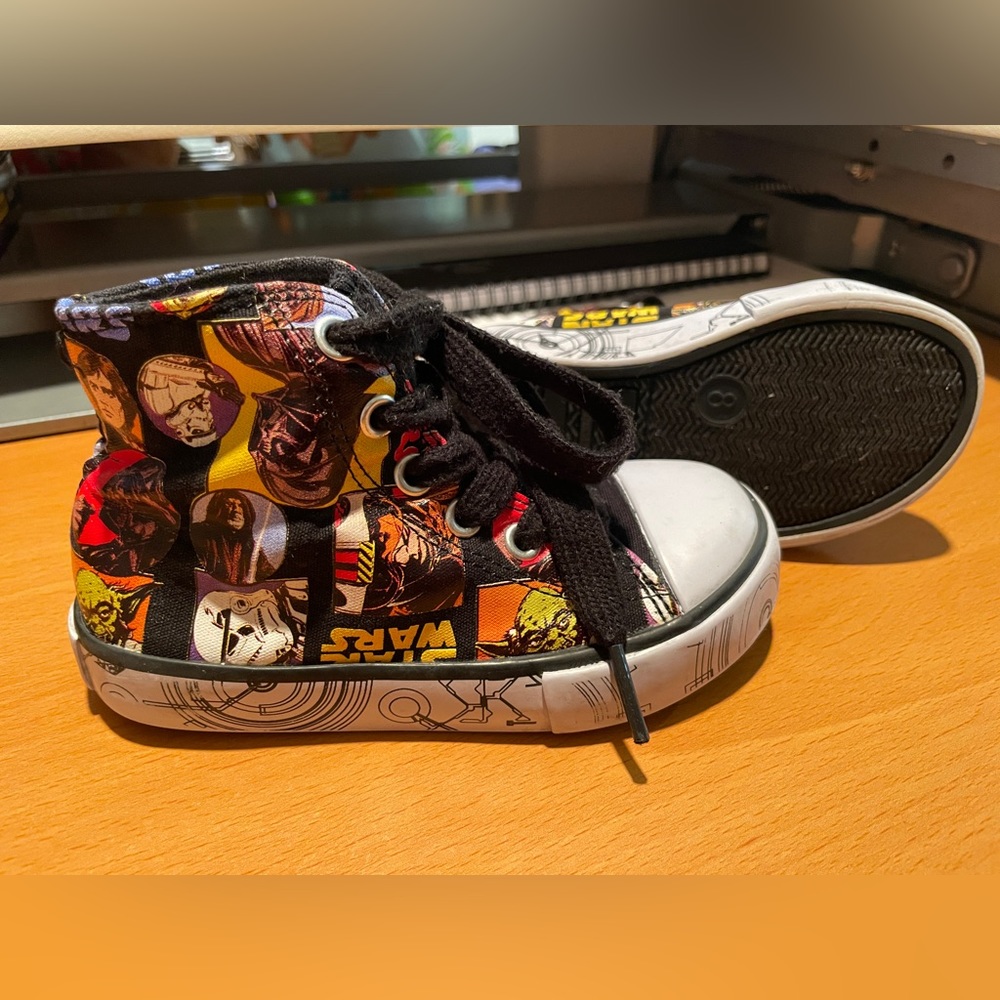 Star Wars Converse Chucks high tops, toddler kids size 8